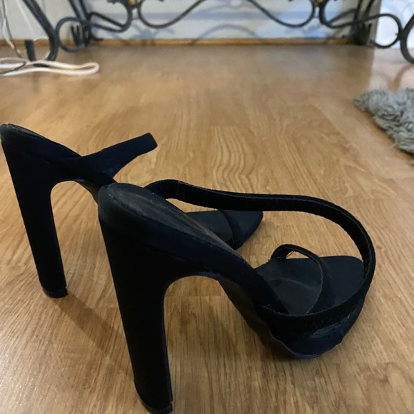 Strap sandals - Picture 2 of 4